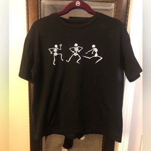 Size large SHEIN T-shirt. Great condition